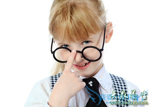 7����ʳϸ���ö�ͯԶ�����(4)