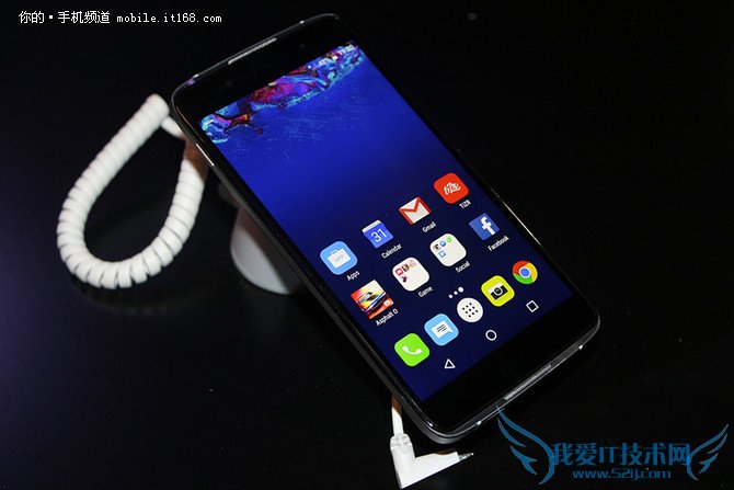 裸眼3D+VR虚拟现实TCL idol4系列发布