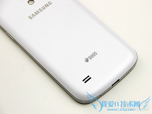 三星GALAXY S4 mini背面图片