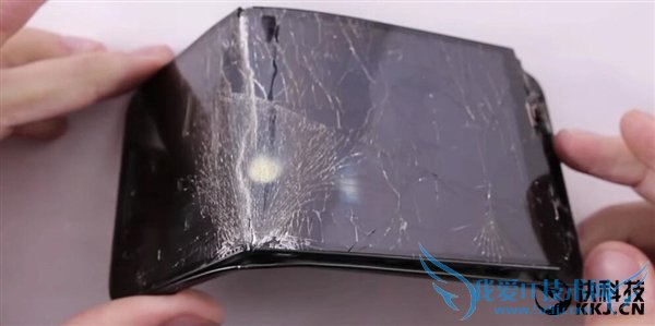 Nexus 6P一掰就弯还不如iPhone 6?