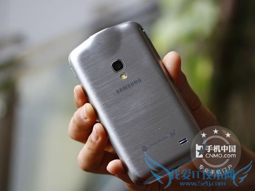 图为:三星G3858(GALAXY Beam 2)手机背面