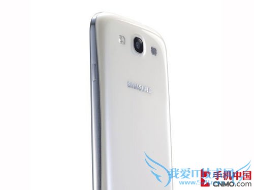 图为 三星i9300 侧面