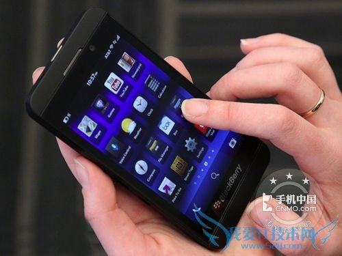 图为:黑莓Z10