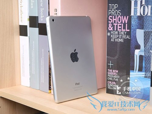 图为 苹果iPad mini2 背面