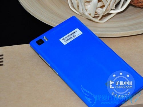 图为:小米M3(Mi3/电信版)反面