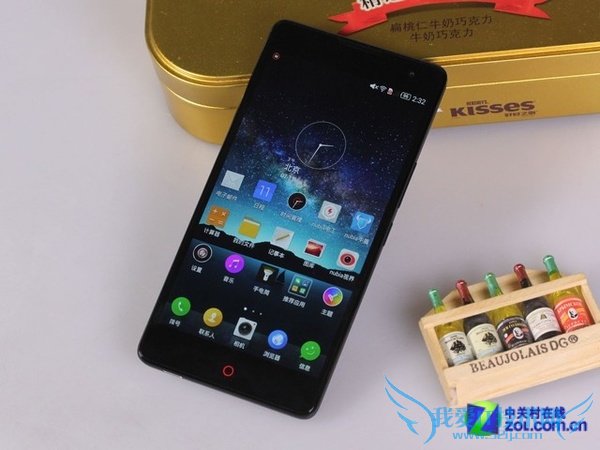图为 nubia Z7 Max