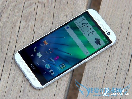 图为 HTC One M8