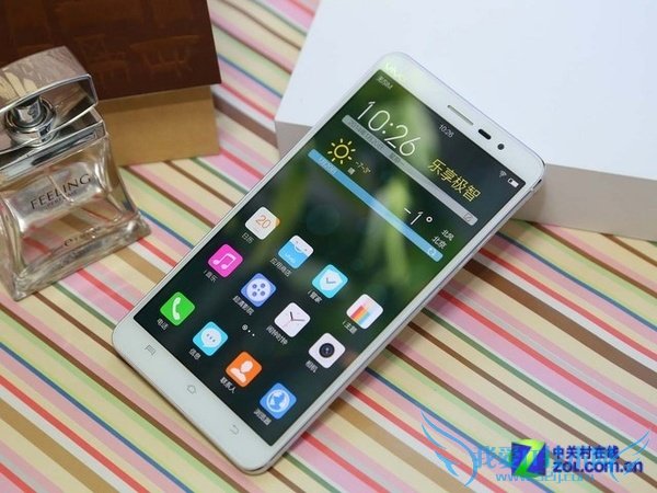 图为 vivo Xplay3S