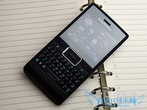 索尼爱立信M1i正面图片