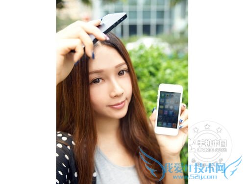 图为:苹果iPhone 5(16GB)