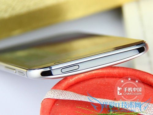 图为 HTC One M8