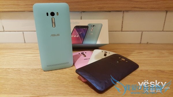 ZenFone Selfie:Ů߾?û