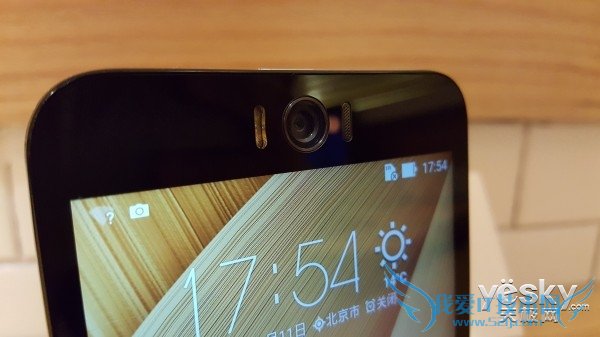 ZenFone Selfie:Ů߾?û