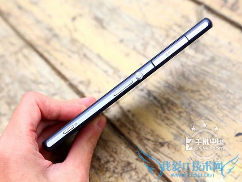 图为 索尼Xperia Z2