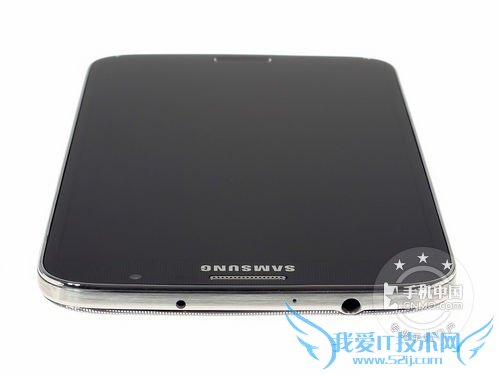 图为三星I9200 侧面