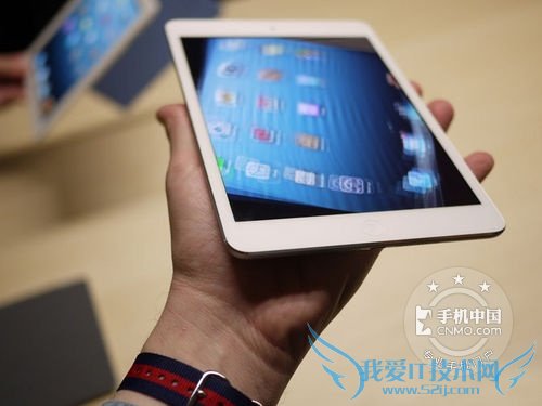 图为 苹果iPad mini 正面