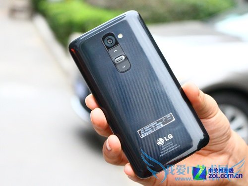 图为32GB版LG G2 D802