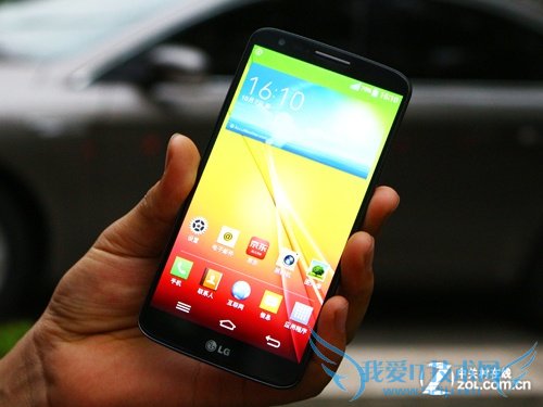 图为32GB版LG G2 D802