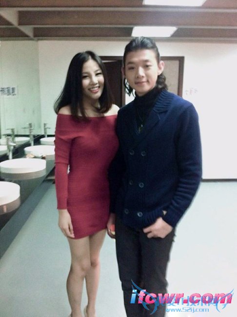 非诚勿扰21号女嘉宾吕菁照片