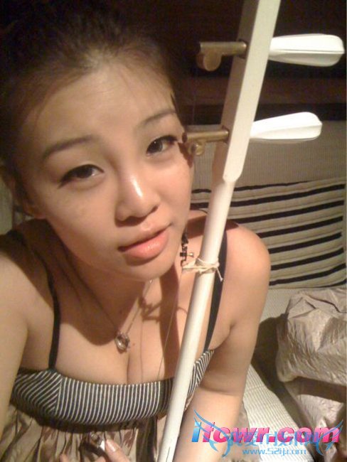 非诚勿扰21号女嘉宾吕菁照片