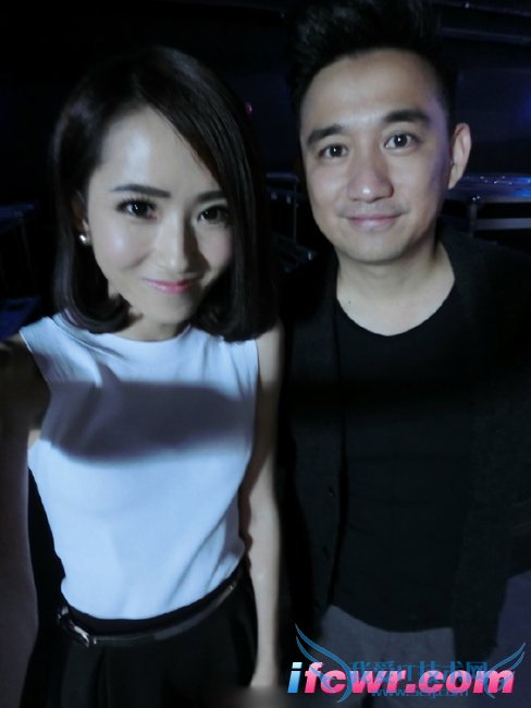 非诚勿扰9号女嘉宾李晓磊照片