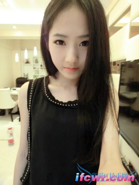 非诚勿扰9号女嘉宾李晓磊照片