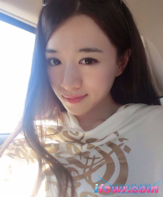 非诚勿扰23号女嘉宾赵雅萍照片