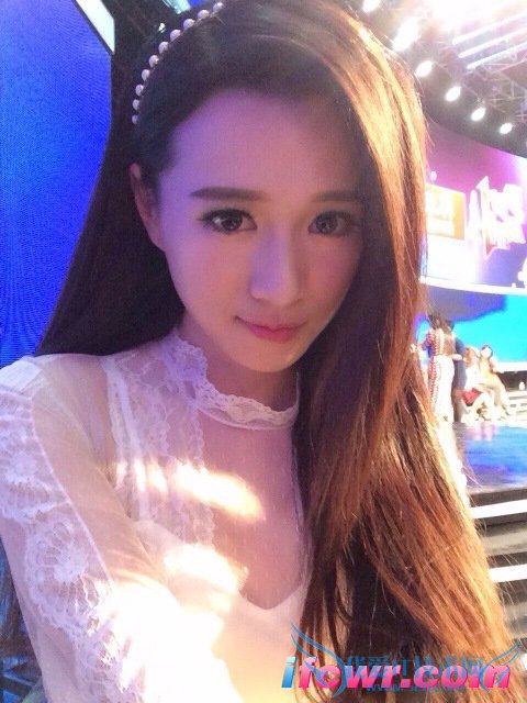 非诚勿扰23号女嘉宾赵雅萍照片