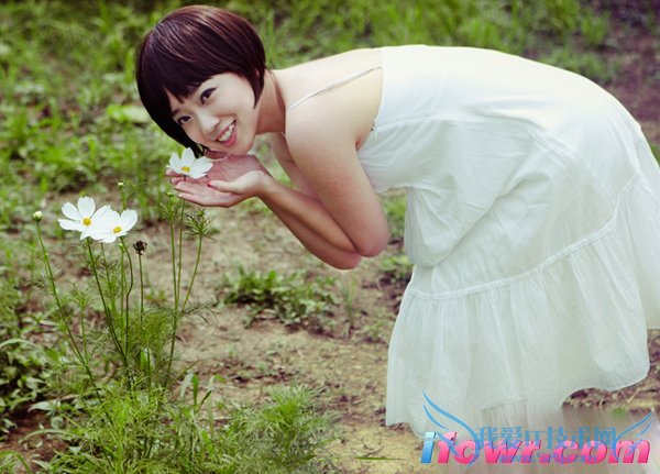 非诚勿扰15号女嘉宾巩京京照片