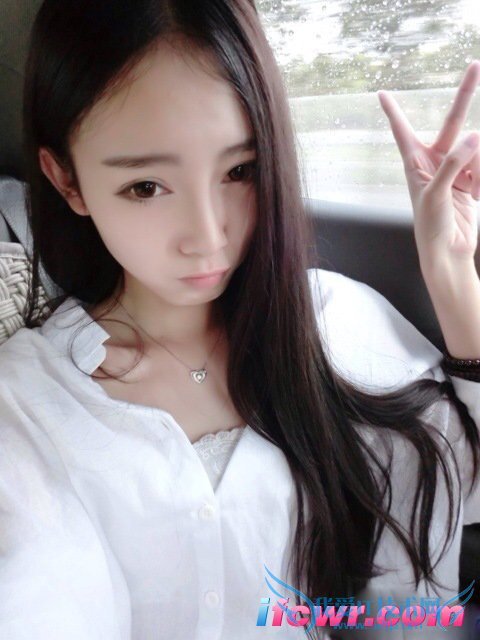 非诚勿扰17号女嘉宾王颖照片