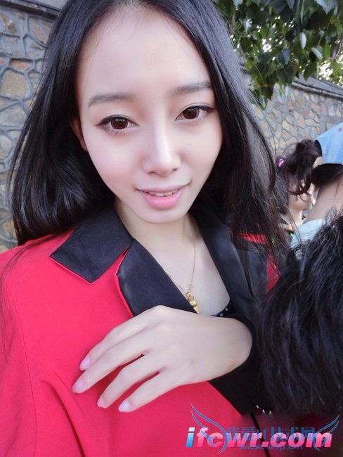 非诚勿扰17号女嘉宾王颖照片