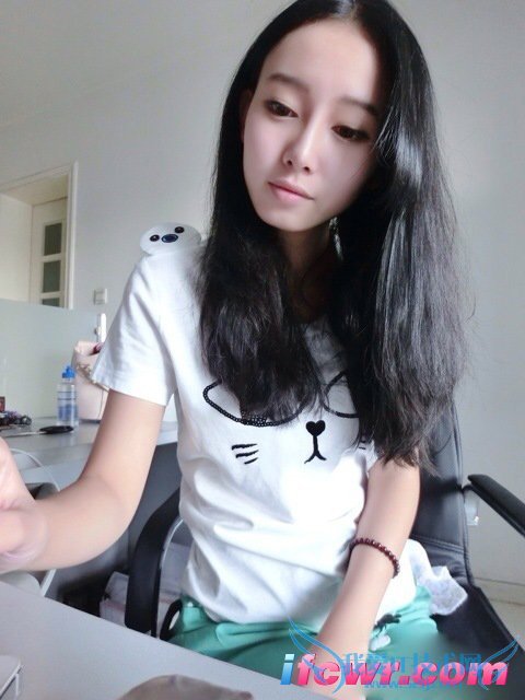 非诚勿扰17号女嘉宾王颖照片