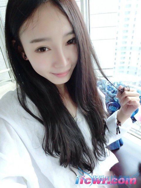 非诚勿扰17号女嘉宾王颖照片