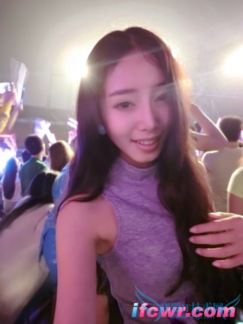 非诚勿扰17号女嘉宾王颖照片