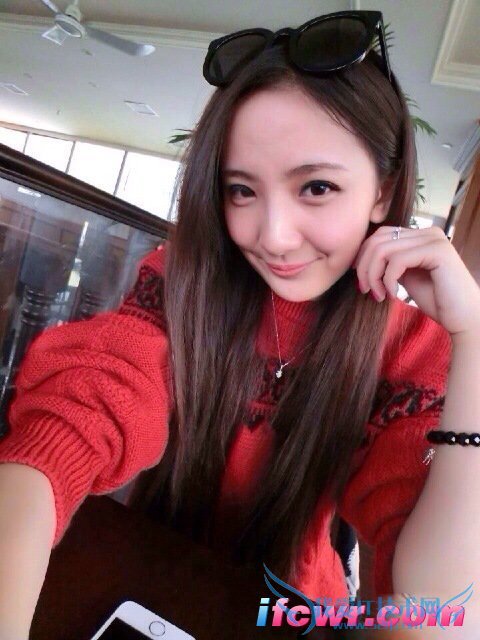 非诚勿扰6号女嘉宾黄胜楠照片