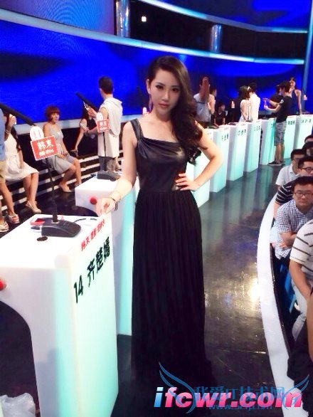 非诚勿扰15号女嘉宾齐楚嫣照片