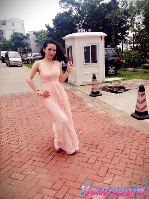 非诚勿扰15号女嘉宾齐楚嫣照片