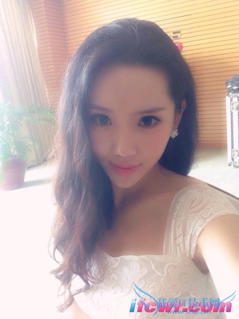 非诚勿扰15号女嘉宾齐楚嫣照片