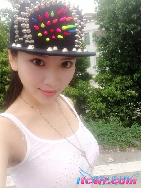 非诚勿扰15号女嘉宾齐楚嫣照片