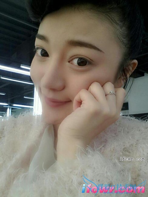 非诚勿扰23号女嘉宾李红昱照片