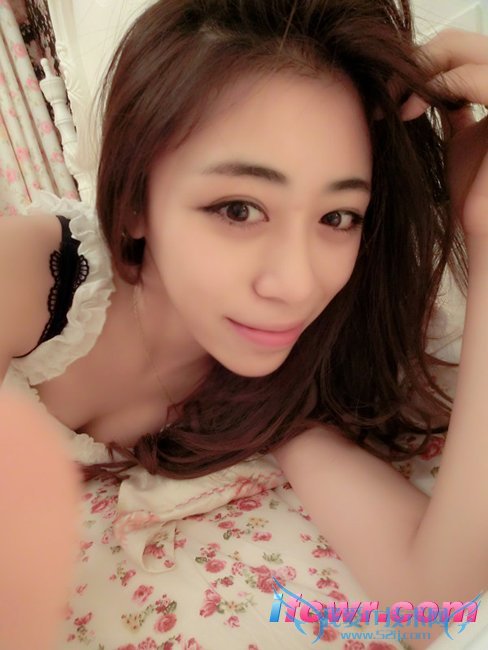 非诚勿扰17号女嘉宾王文颖照片