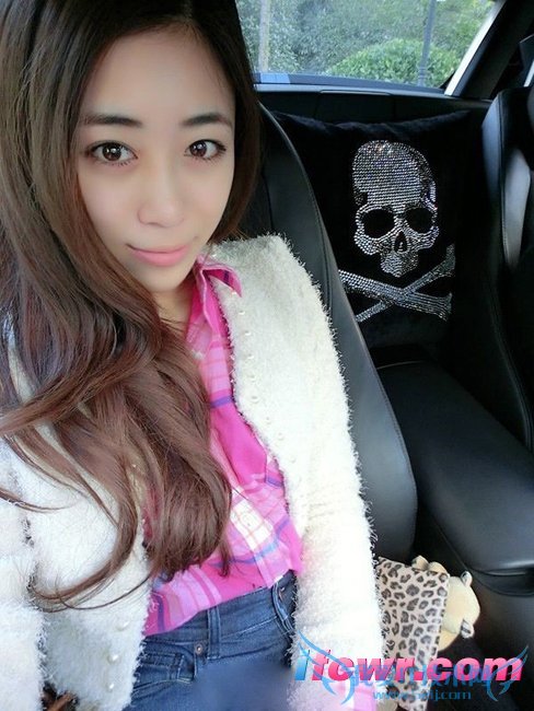 非诚勿扰17号女嘉宾王文颖照片