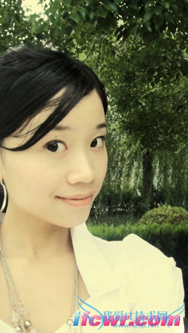 非诚勿扰5号女嘉宾易江玲照片