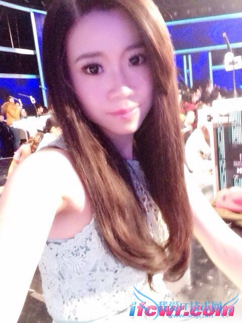 非诚勿扰5号女嘉宾易江玲照片