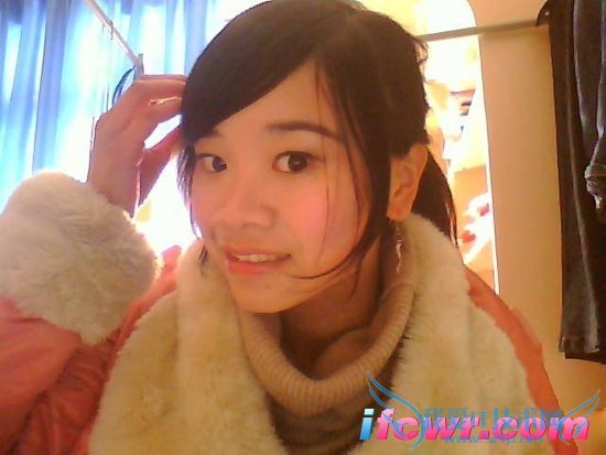 非诚勿扰5号女嘉宾易江玲照片