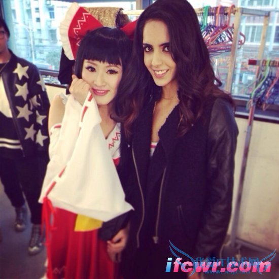 非诚勿扰24号女嘉宾何颖娇照片