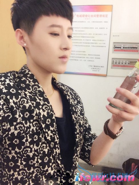 非诚勿扰1号女嘉宾李幻一照片