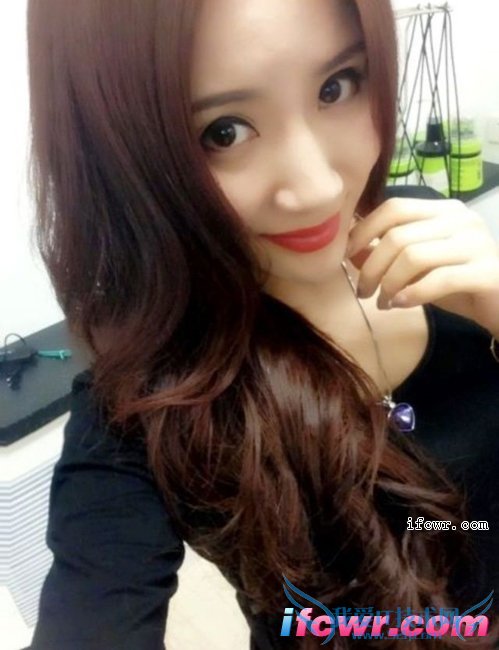 非诚勿扰21号女嘉宾刘晨露照片