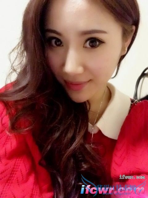 非诚勿扰21号女嘉宾刘晨露照片