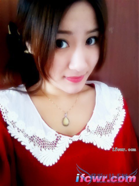 非诚勿扰21号女嘉宾刘晨露照片